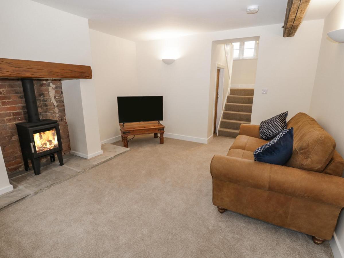 The Grooms Cottage York Bagian luar foto
