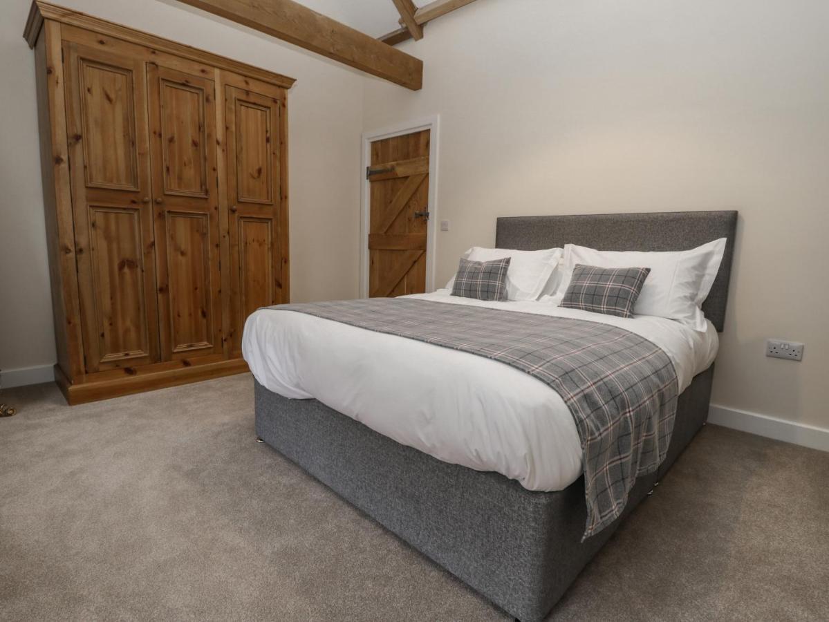 The Grooms Cottage York Bagian luar foto
