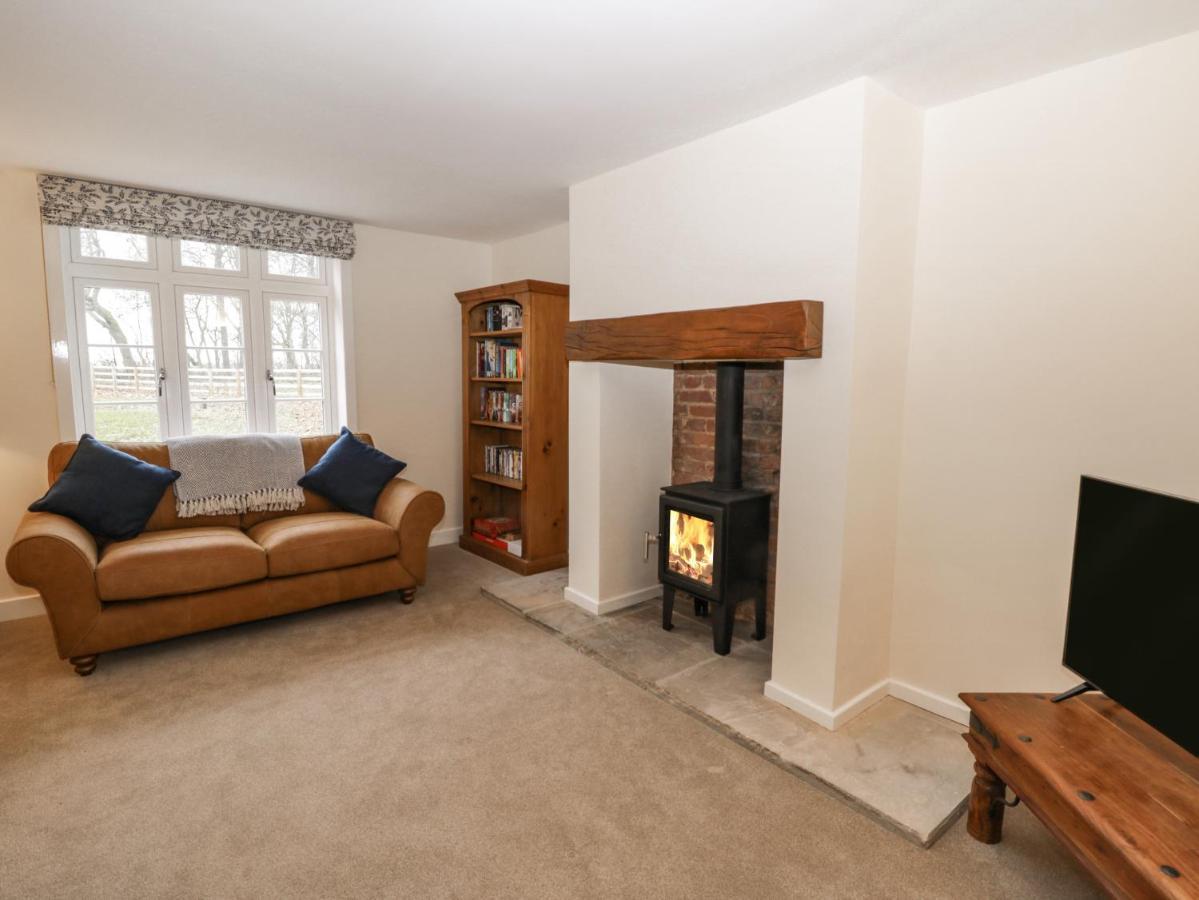 The Grooms Cottage York Bagian luar foto